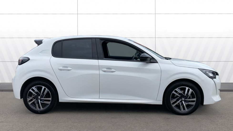 Peugeot 208 1.2 PureTech 100 Allure Premium + 5dr EAT8 Petrol Hatchback - Image 5