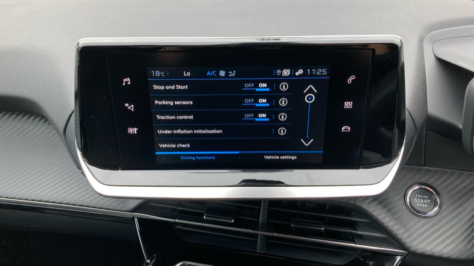 Peugeot 208 1.2 PureTech 100 Allure Premium + 5dr EAT8 Petrol Hatchback - Image 32