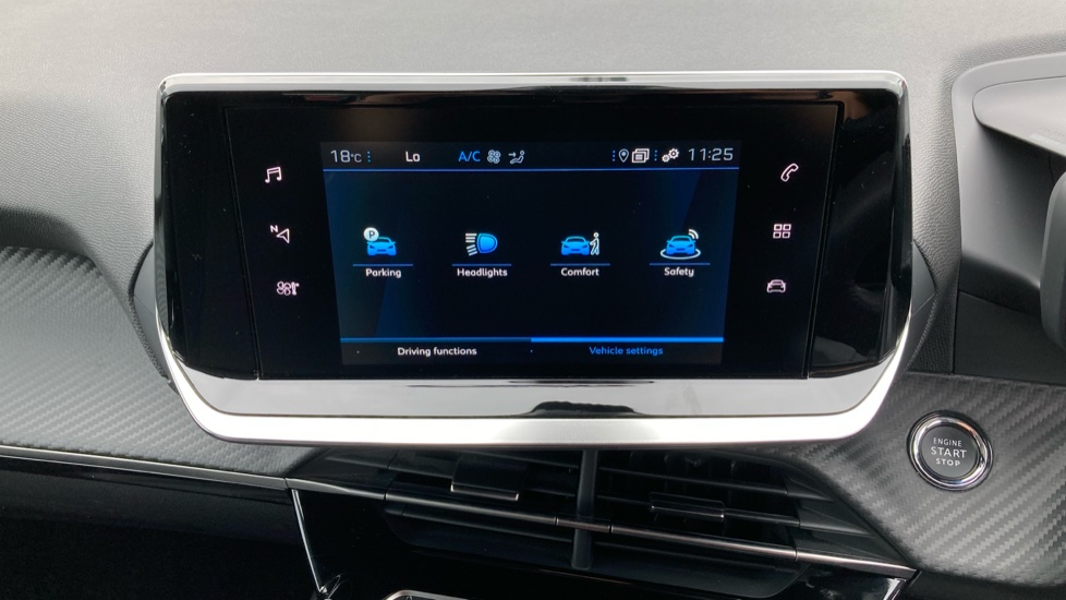 Peugeot 208 1.2 PureTech 100 Allure Premium + 5dr EAT8 Petrol Hatchback - Image 33