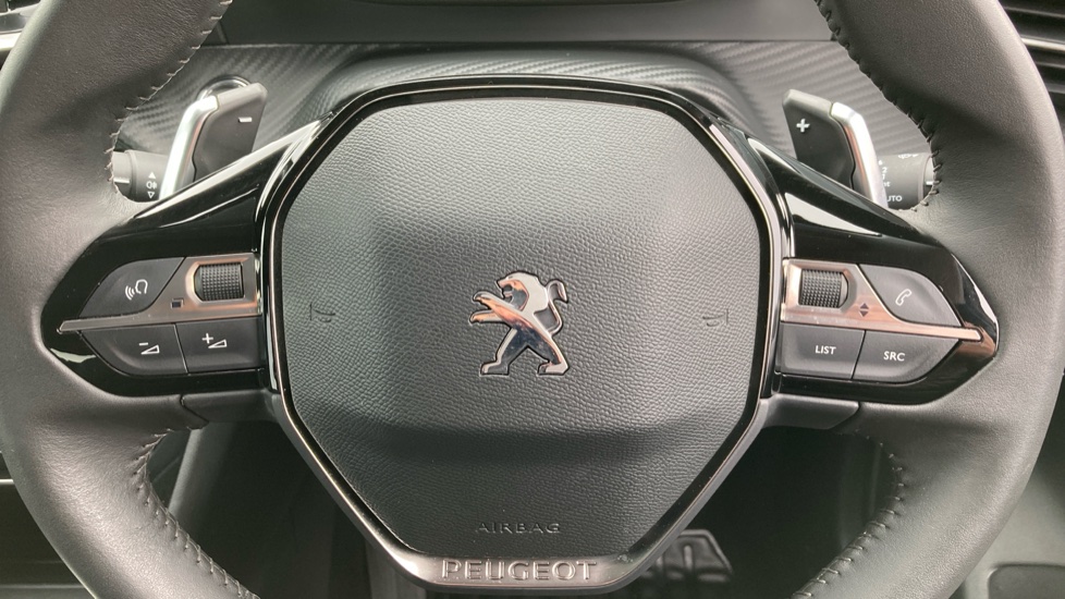 Peugeot 208 1.2 PureTech 100 Allure Premium + 5dr EAT8 Petrol Hatchback - Image 37