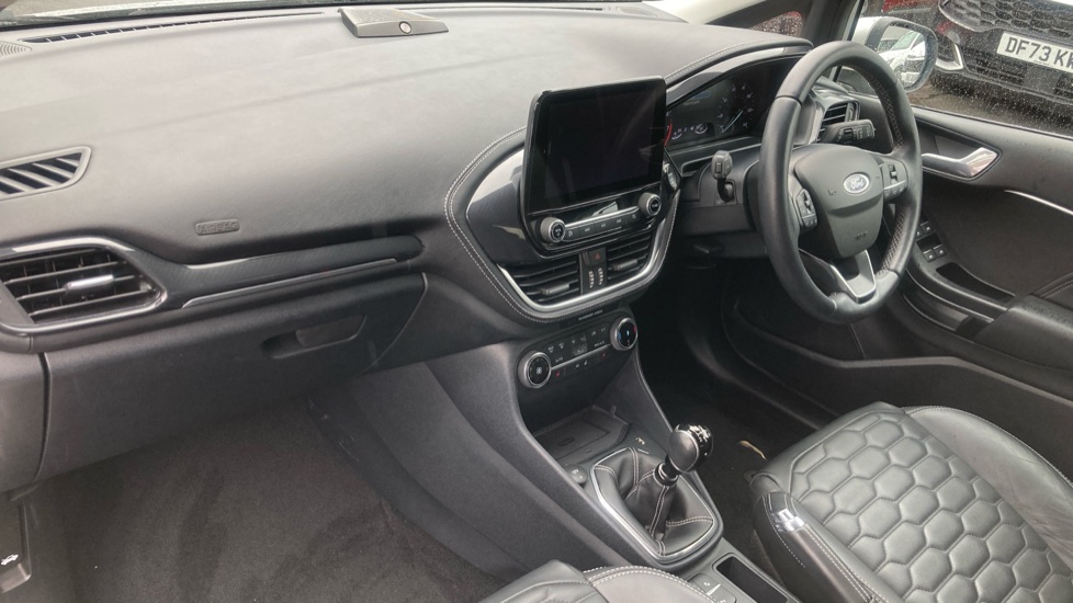 Ford Fiesta 1.0 EcoBoost Hybrid mHEV 125 Vignale Edition 5dr Petrol Hatchback - Image 9