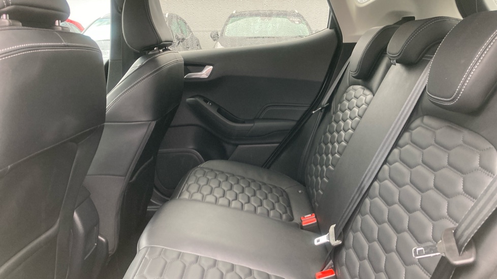 Ford Fiesta 1.0 EcoBoost Hybrid mHEV 125 Vignale Edition 5dr Petrol Hatchback - Image 16