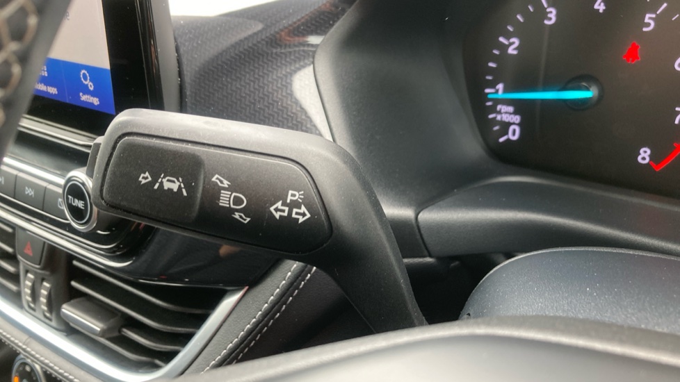 Ford Fiesta 1.0 EcoBoost Hybrid mHEV 125 Vignale Edition 5dr Petrol Hatchback - Image 37