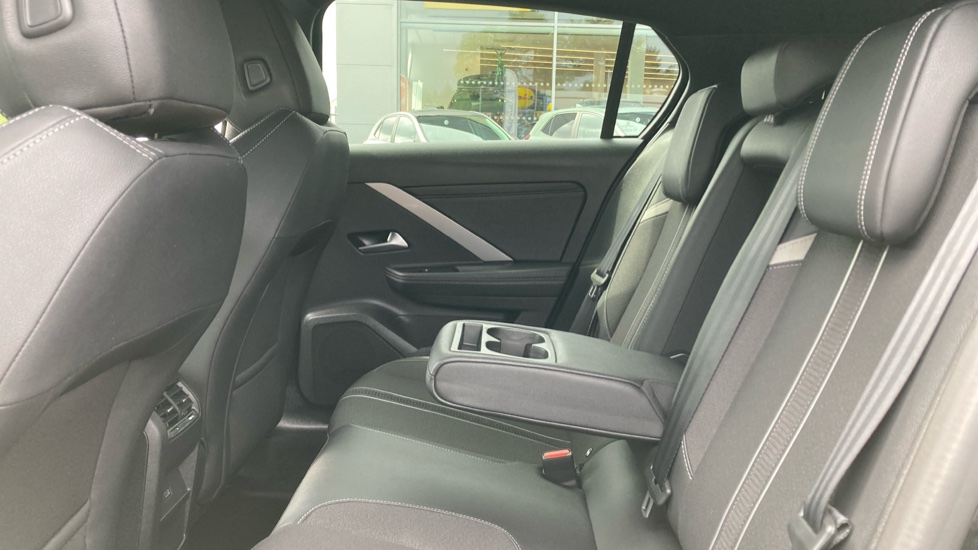 Vauxhall Astra 1.2 Turbo 130 GS 5dr Petrol Hatchback - Image 16
