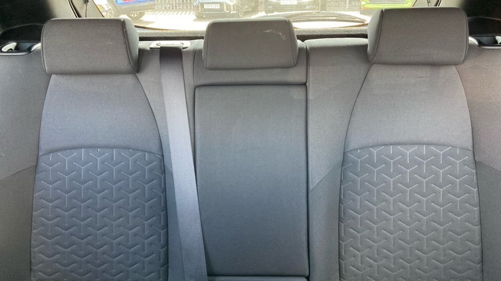 Toyota Corolla 1.8 VVT-i Hybrid Design 5dr CVT Hybrid Hatchback - Image 15