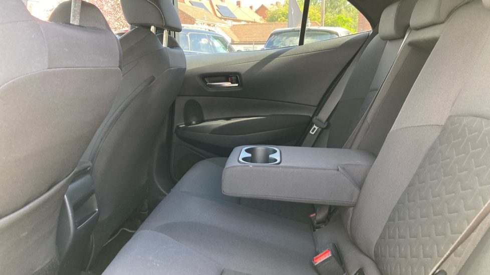 Toyota Corolla 1.8 VVT-i Hybrid Design 5dr CVT Hybrid Hatchback - Image 16