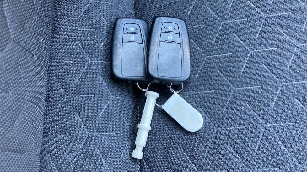 Toyota Corolla 1.8 VVT-i Hybrid Design 5dr CVT Hybrid Hatchback - Image 20