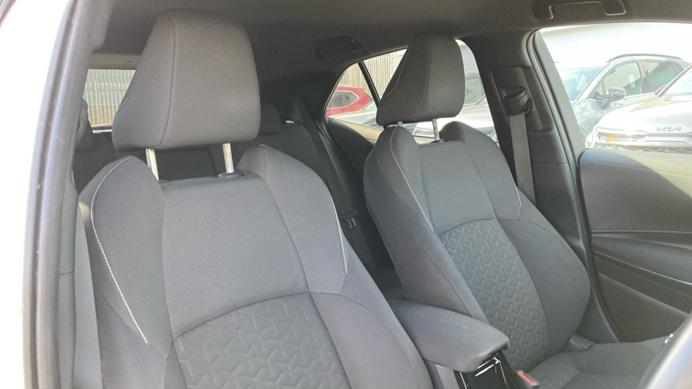 Toyota Corolla 1.8 VVT-i Hybrid Design 5dr CVT Hybrid Hatchback - Image 21