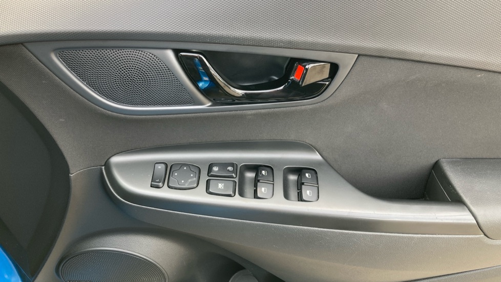 Hyundai KONA 1.6 GDi Hybrid Premium 5dr DCT Hybrid Hatchback - Image 22