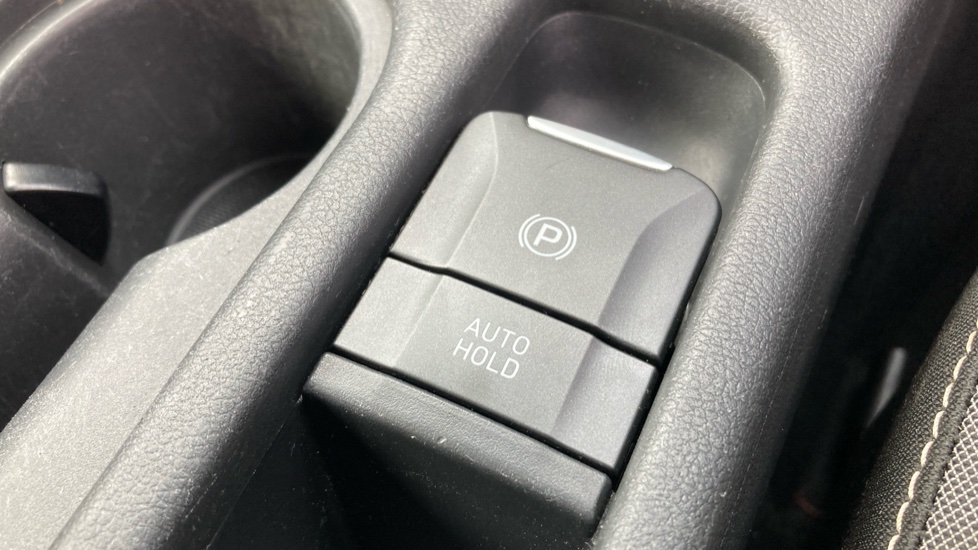 Hyundai KONA 1.6 GDi Hybrid Premium 5dr DCT Hybrid Hatchback - Image 23
