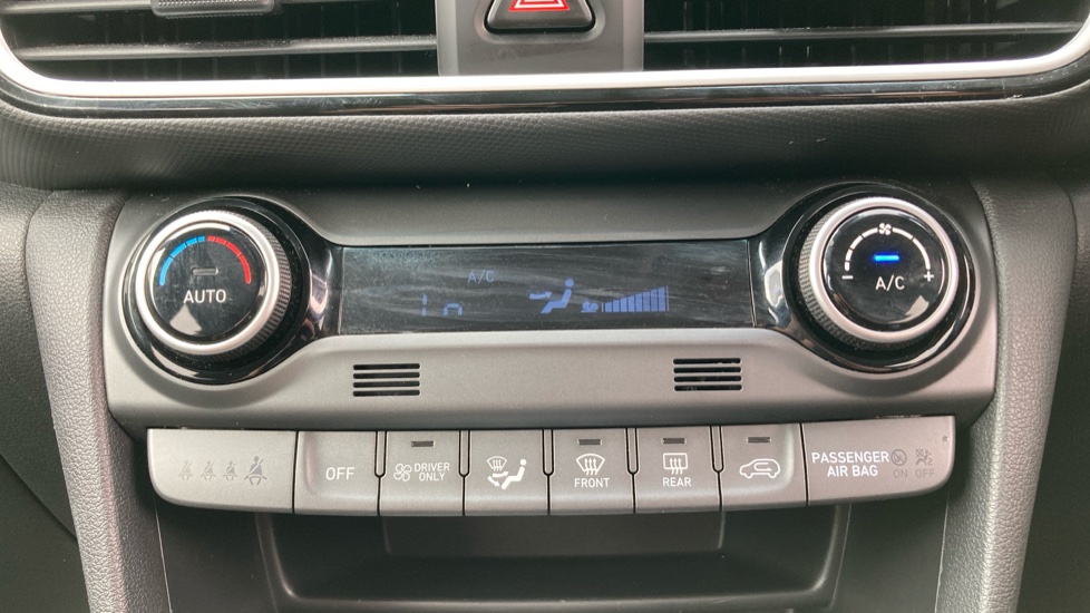 Hyundai KONA 1.6 GDi Hybrid Premium 5dr DCT Hybrid Hatchback - Image 27