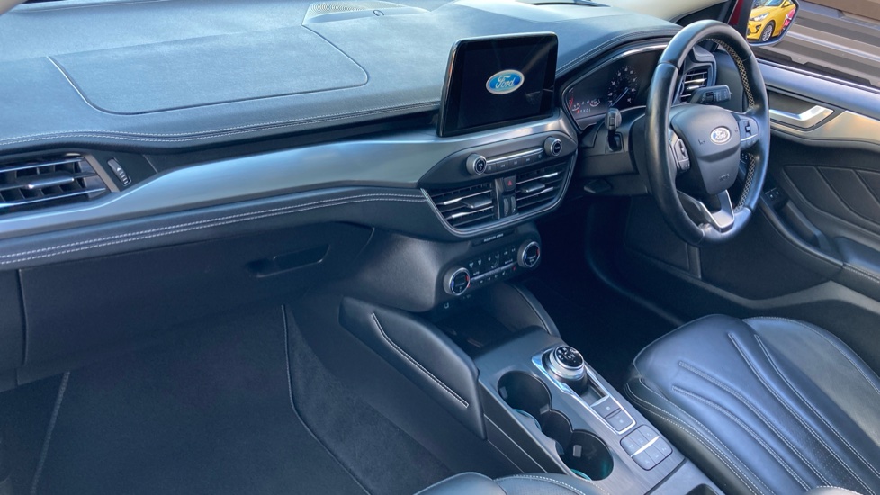 Ford Focus Vignale 1.5 EcoBoost 182 Active X 5dr Auto Petrol Estate - Image 9