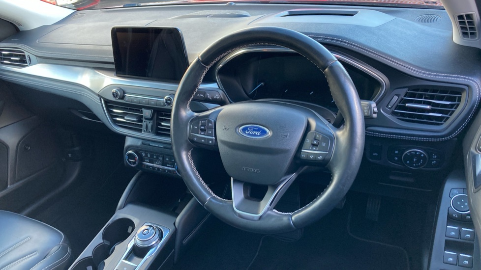 Ford Focus Vignale 1.5 EcoBoost 182 Active X 5dr Auto Petrol Estate - Image 11
