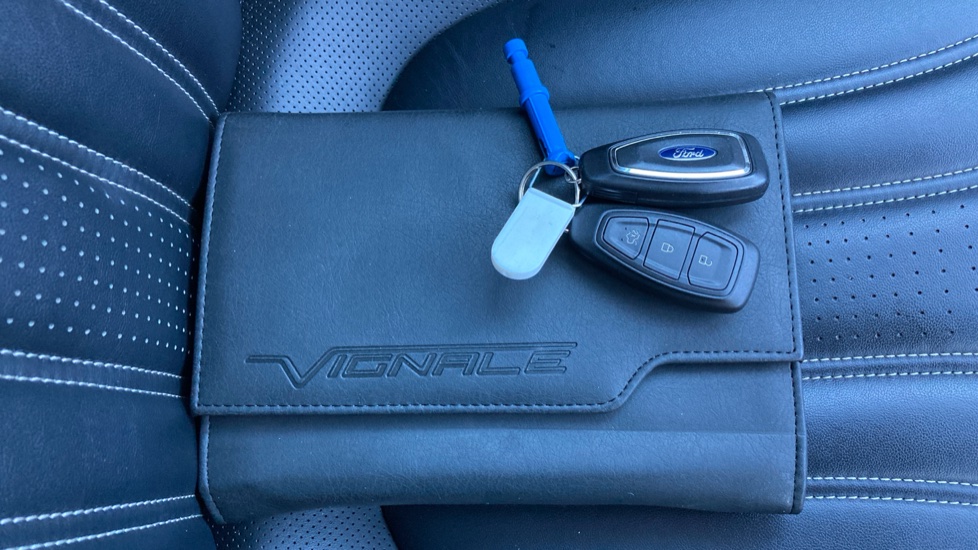 Ford Focus Vignale 1.5 EcoBoost 182 Active X 5dr Auto Petrol Estate - Image 19