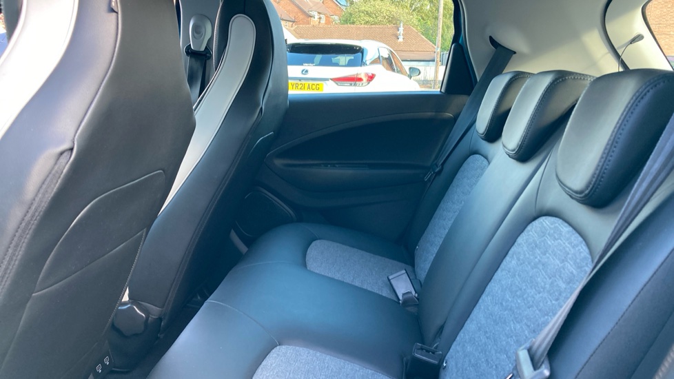 Renault Zoe 100kW i GT Line R135 50kWh 5dr Auto Electric Hatchback - Image 16