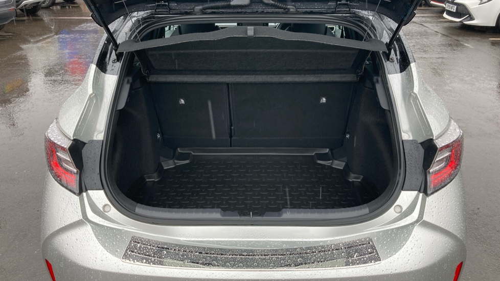 Toyota Corolla 1.8 VVT-i Hybrid Excel 5dr CVT Hybrid Hatchback - Image 4