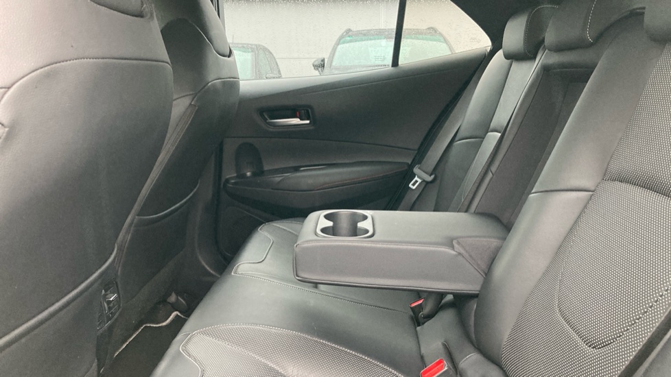 Toyota Corolla 1.8 VVT-i Hybrid Excel 5dr CVT Hybrid Hatchback - Image 16