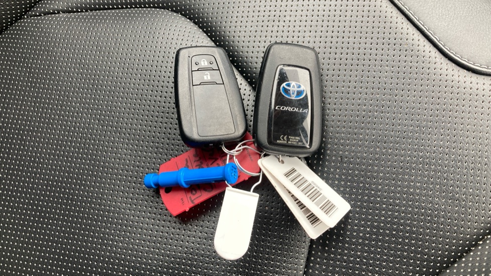 Toyota Corolla 1.8 VVT-i Hybrid Excel 5dr CVT Hybrid Hatchback - Image 20
