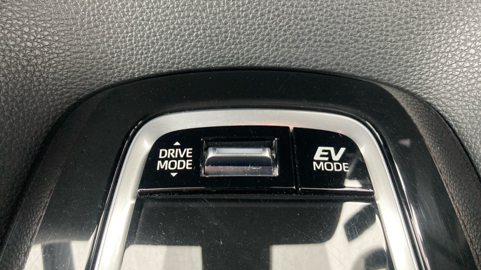 Toyota Corolla 1.8 VVT-i Hybrid Excel 5dr CVT Hybrid Hatchback - Image 27