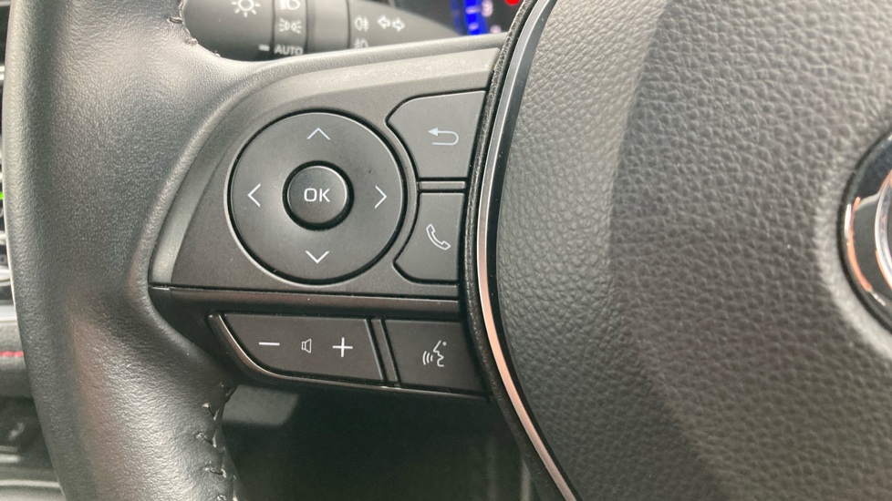 Toyota Corolla 1.8 VVT-i Hybrid Excel 5dr CVT Hybrid Hatchback - Image 39