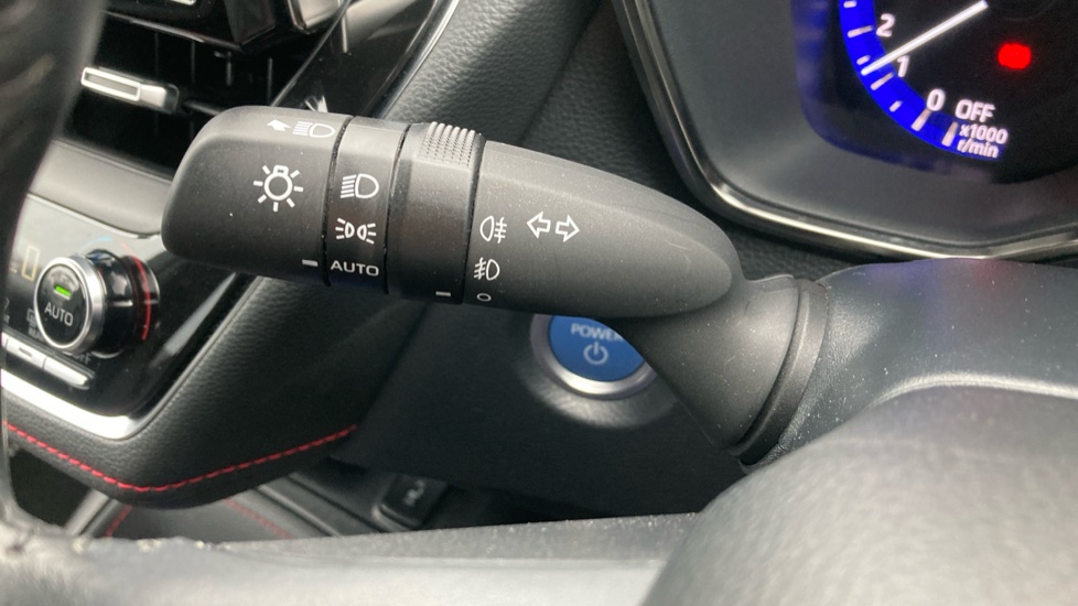 Toyota Corolla 1.8 VVT-i Hybrid Excel 5dr CVT Hybrid Hatchback - Image 41