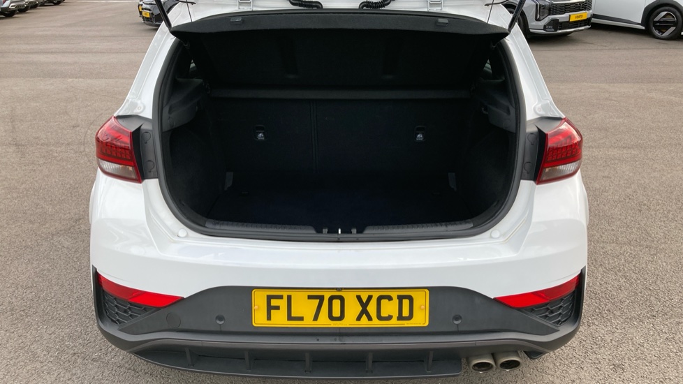 Hyundai i30 1.5T GDi N Line 5dr Petrol Hatchback - Image 4