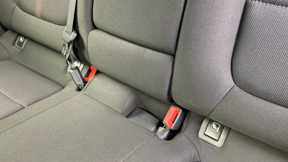 Hyundai i30 1.5T GDi N Line 5dr Petrol Hatchback - Image 17