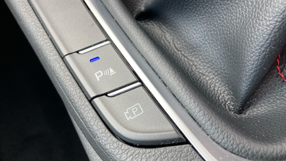 Hyundai i30 1.5T GDi N Line 5dr Petrol Hatchback - Image 25