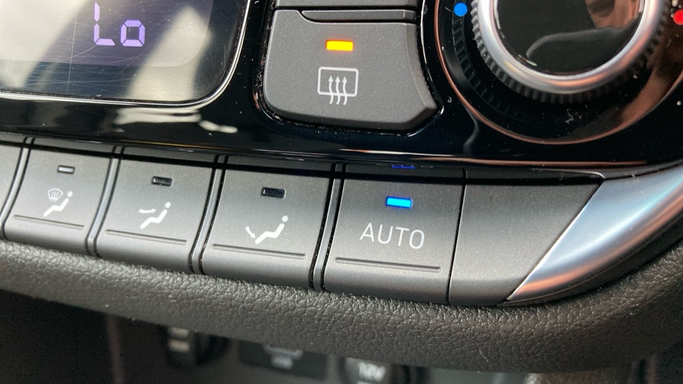Hyundai i30 1.5T GDi N Line 5dr Petrol Hatchback - Image 35
