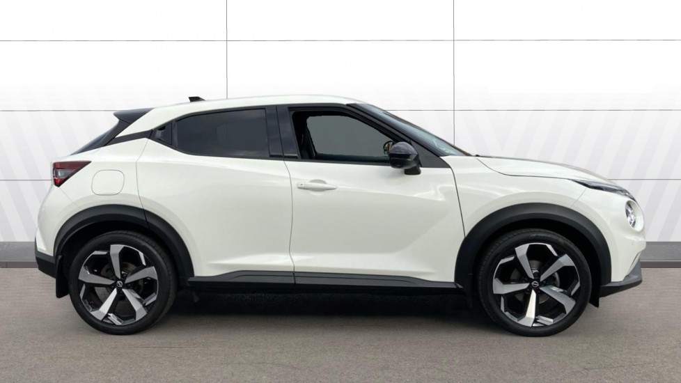 Nissan Juke 1.0 DiG-T 114 Tekna 5dr Petrol Hatchback - Image 5