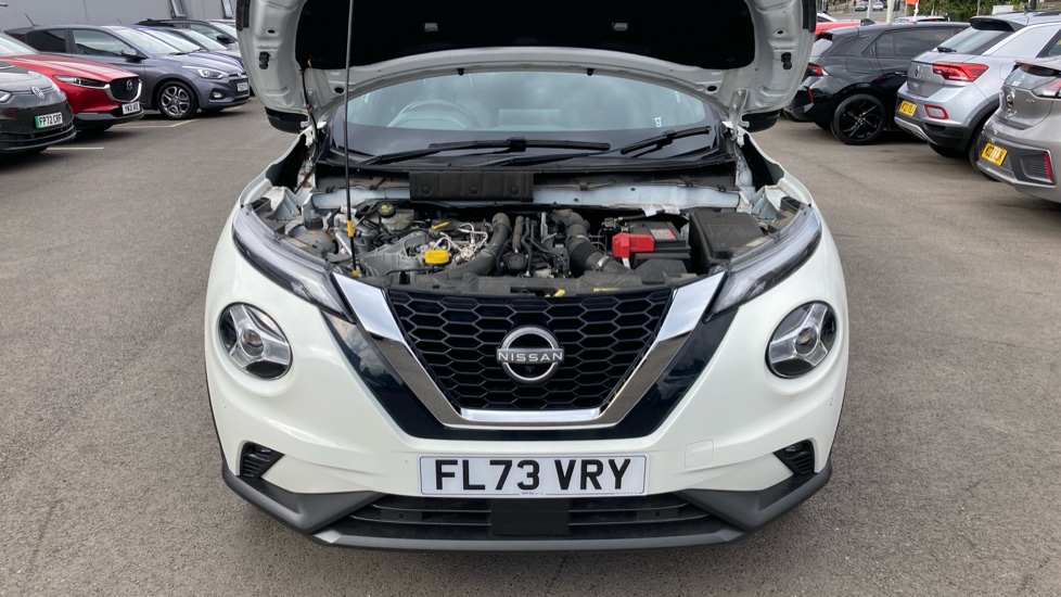 Nissan Juke 1.0 DiG-T 114 Tekna 5dr Petrol Hatchback - Image 8