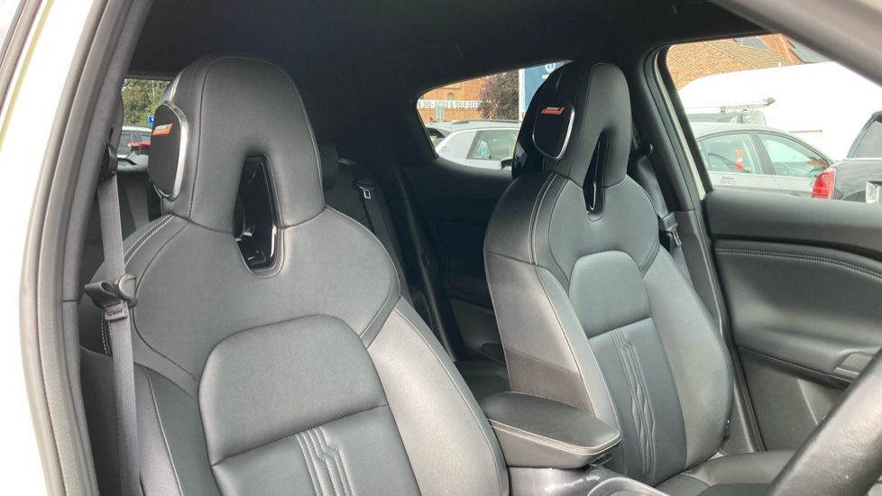 Nissan Juke 1.0 DiG-T 114 Tekna 5dr Petrol Hatchback - Image 21