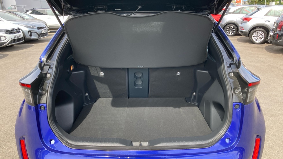 Toyota Yaris Cross 1.5 Hybrid GR Sport 5dr CVT Hybrid Estate - Image 4
