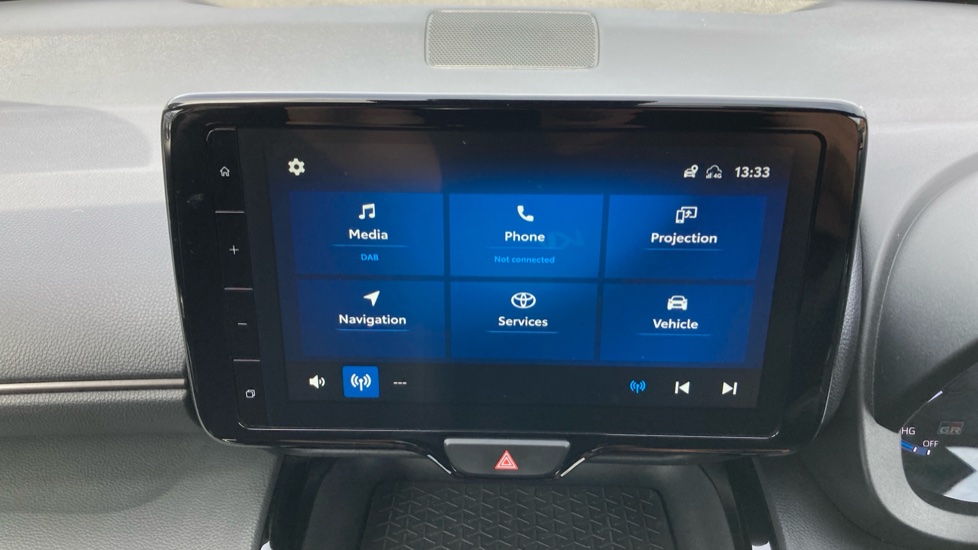 Toyota Yaris Cross 1.5 Hybrid GR Sport 5dr CVT Hybrid Estate - Image 12