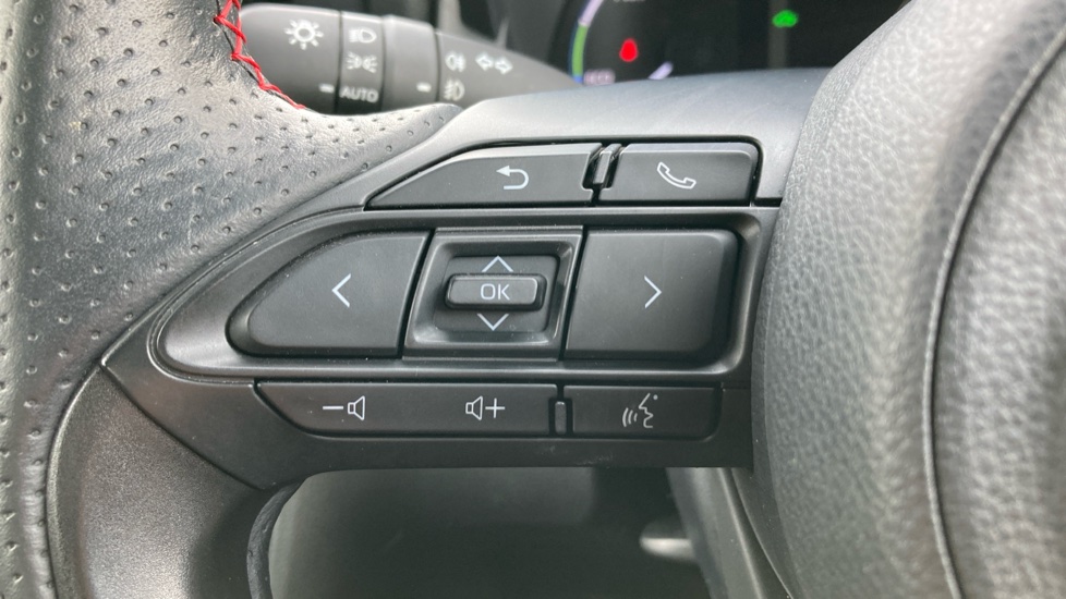 Toyota Yaris Cross 1.5 Hybrid GR Sport 5dr CVT Hybrid Estate - Image 33