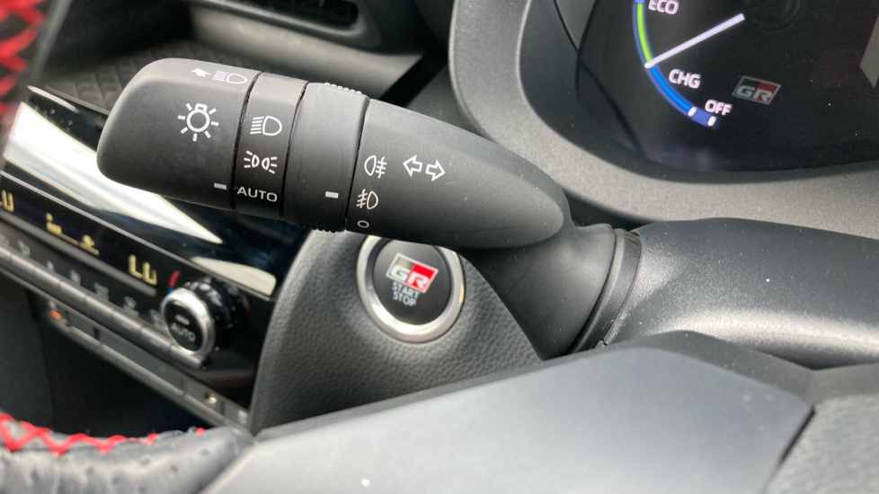 Toyota Yaris Cross 1.5 Hybrid GR Sport 5dr CVT Hybrid Estate - Image 35