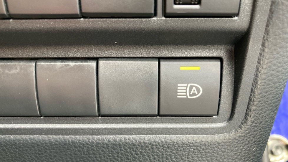 Toyota Yaris Cross 1.5 Hybrid GR Sport 5dr CVT Hybrid Estate - Image 38
