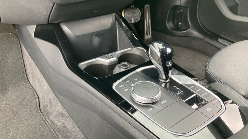 BMW 2 Series 218i [136] M Sport 4dr DCT Petrol Saloon - Image 13