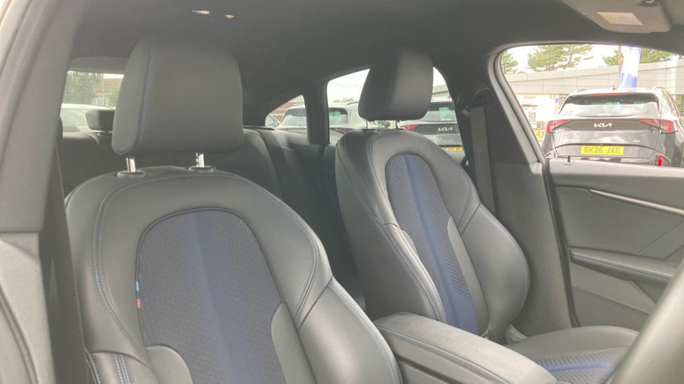 BMW 2 Series 218i [136] M Sport 4dr DCT Petrol Saloon - Image 21