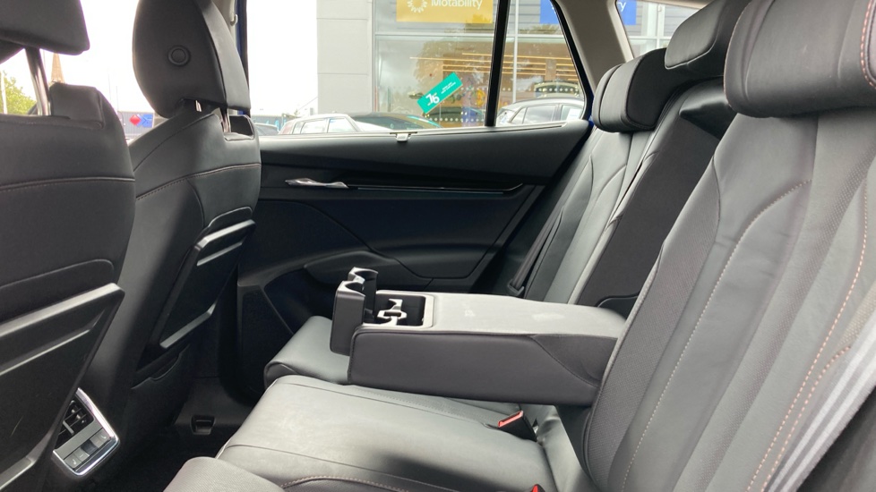 Skoda Enyaq 150kW 80 ecoSuite 82kWh 5dr Auto [125kW] Electric Estate - Image 16