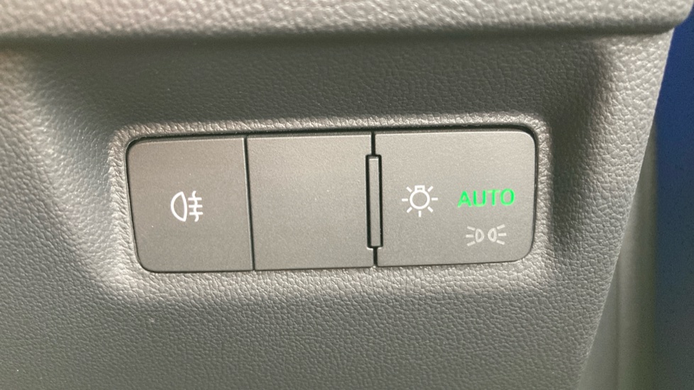 Skoda Enyaq 150kW 80 ecoSuite 82kWh 5dr Auto [125kW] Electric Estate - Image 44
