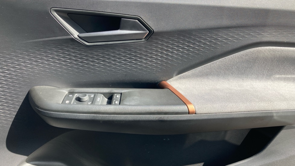 CUPRA Born 169kW e-Boost V3 77kWh 5dr Auto Electric Hatchback - Image 24