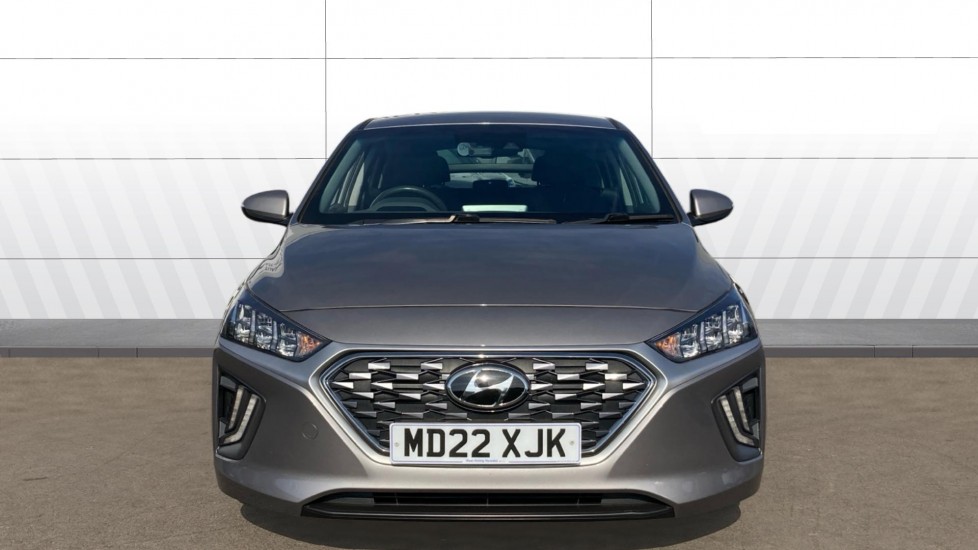 Hyundai IONIQ 1.6 GDi Plug-in Hybrid Premium 5dr DCT Hatchback - Image 3