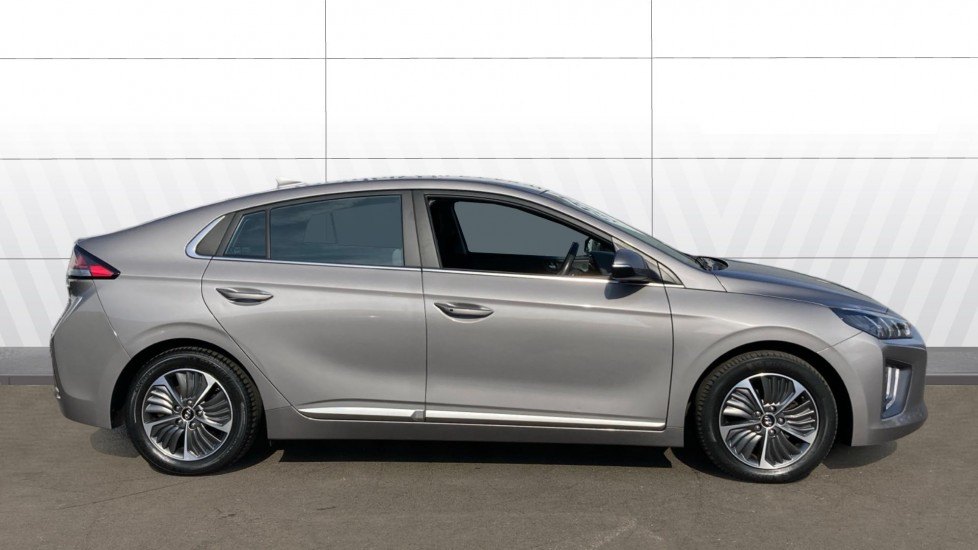 Hyundai IONIQ 1.6 GDi Plug-in Hybrid Premium 5dr DCT Hatchback - Image 5