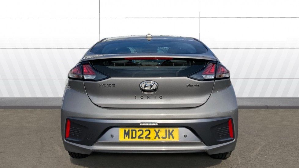 Hyundai IONIQ 1.6 GDi Plug-in Hybrid Premium 5dr DCT Hatchback - Image 6