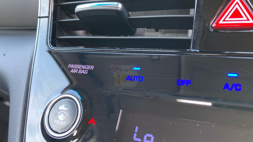 Hyundai IONIQ 1.6 GDi Plug-in Hybrid Premium 5dr DCT Hatchback - Image 28