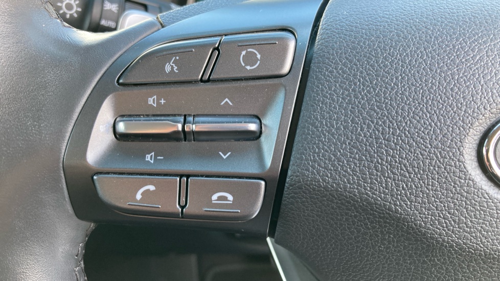 Hyundai IONIQ 1.6 GDi Plug-in Hybrid Premium 5dr DCT Hatchback - Image 36