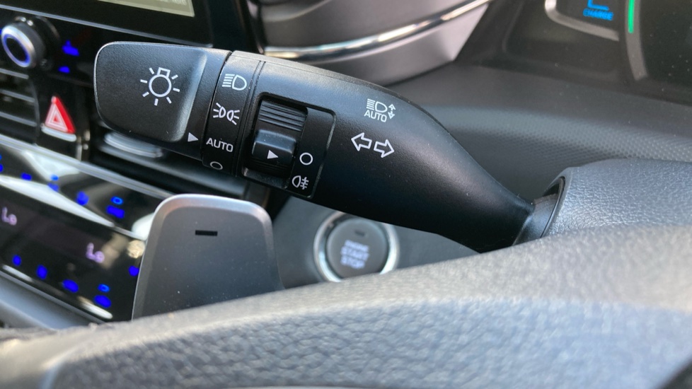 Hyundai IONIQ 1.6 GDi Plug-in Hybrid Premium 5dr DCT Hatchback - Image 38