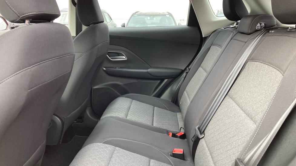 MG ZS 1.5 Hybrid+ SE 5dr Auto Hybrid Hatchback - Image 16