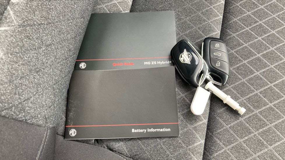 MG ZS 1.5 Hybrid+ SE 5dr Auto Hybrid Hatchback - Image 19